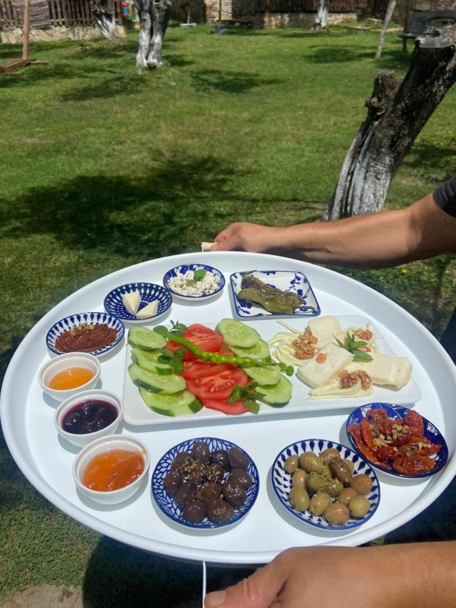 Pavelin Yeri Otel Edremit  Exterior foto